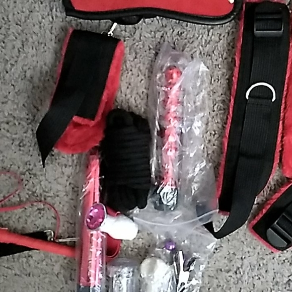 S and M - Picture 6 of 7